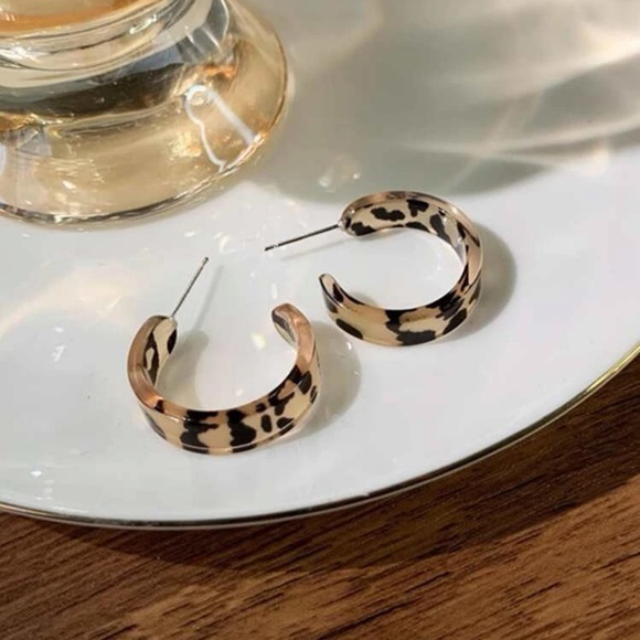 Leopard Cuff Hoop Earrings - Picture 3 of 6